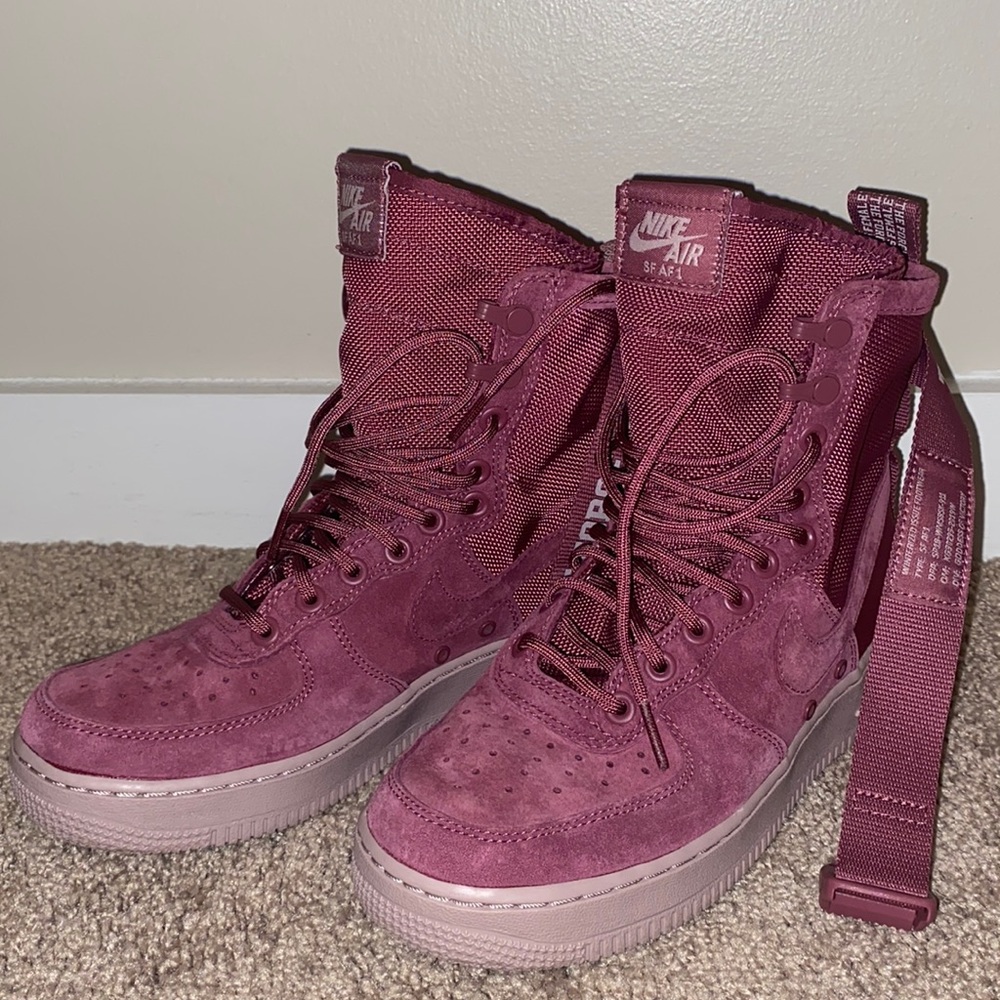 NEVER WORN NIKE AF1 Women’s 6.5